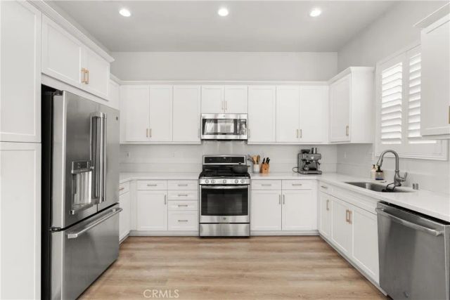710 W Tribella Court, Santa Ana, CA 92703
