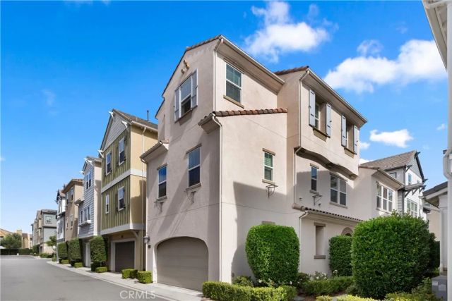 710 W Tribella Court, Santa Ana, CA 92703