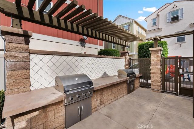 710 W Tribella Court, Santa Ana, CA 92703