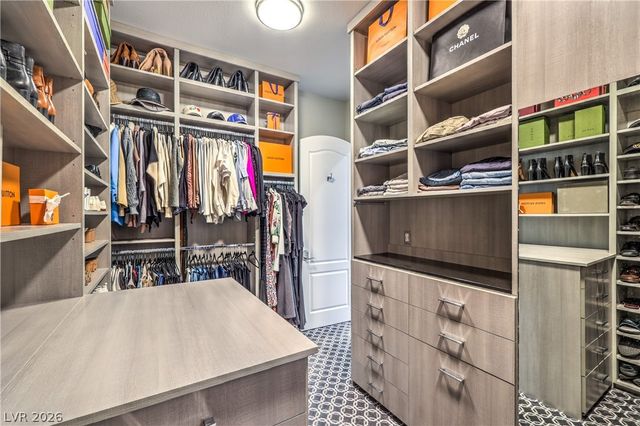 1980 Alcova Ridge Drive, Las Vegas, NV 89135