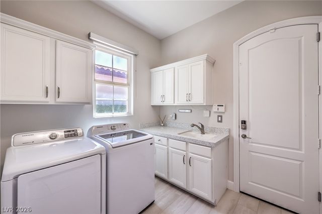 1980 Alcova Ridge Drive, Las Vegas, NV 89135