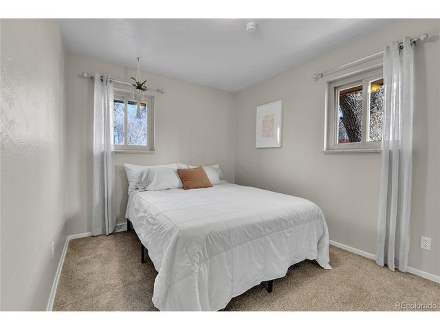 398 S Queen Cir, Lakewood, CO 80226