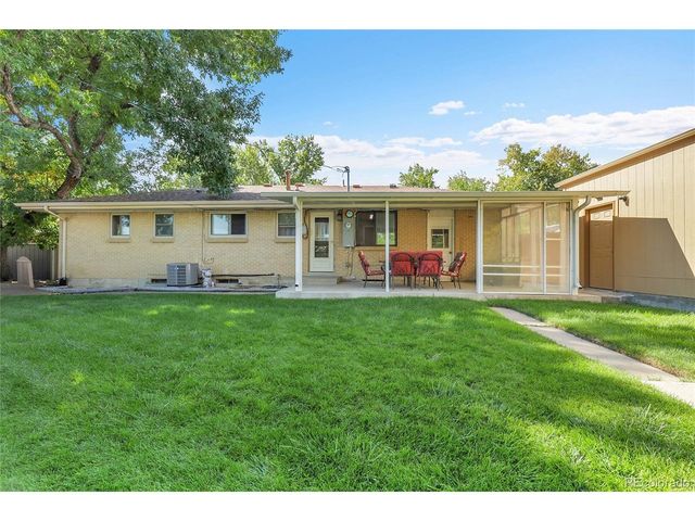 398 S Queen Cir, Lakewood, CO 80226