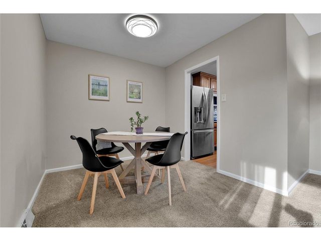 398 S Queen Cir, Lakewood, CO 80226