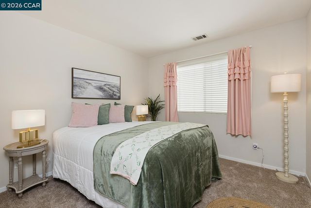 592 Ross, Martinez, CA 94553