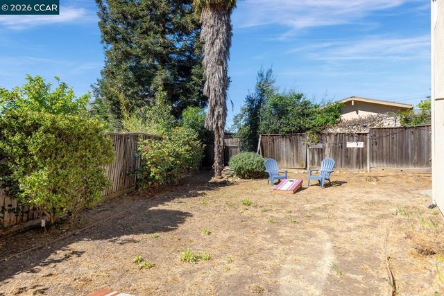 592 Ross, Martinez, CA 94553