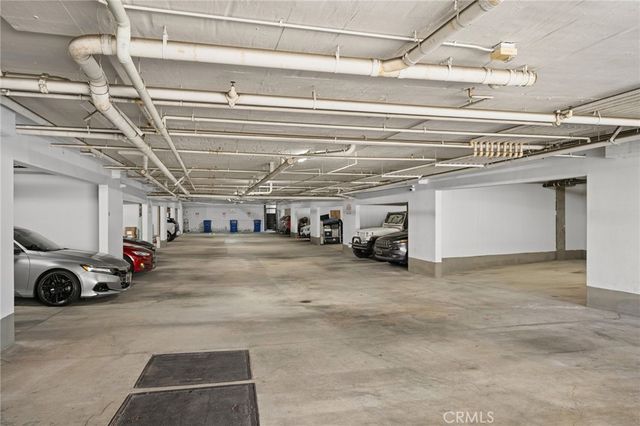 5521 Kester Avenue 23, Sherman Oaks, CA 91411