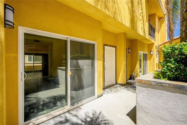 5521 Kester Avenue 23, Sherman Oaks, CA 91411