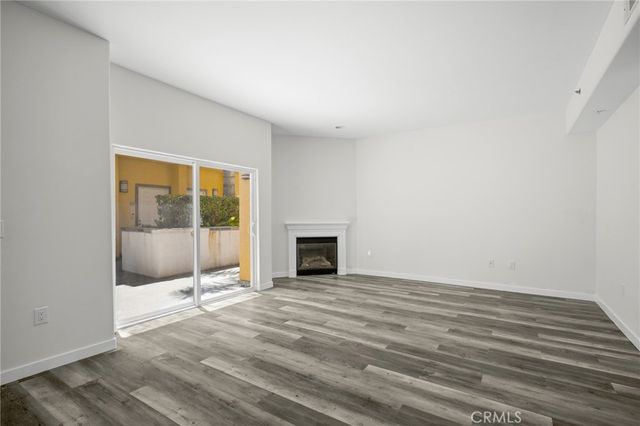 5521 Kester Avenue 23, Sherman Oaks, CA 91411