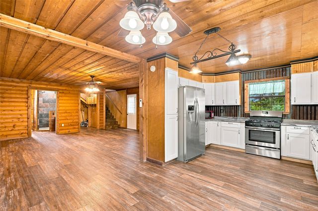 1549 County Road 2130, Telephone, TX 75488