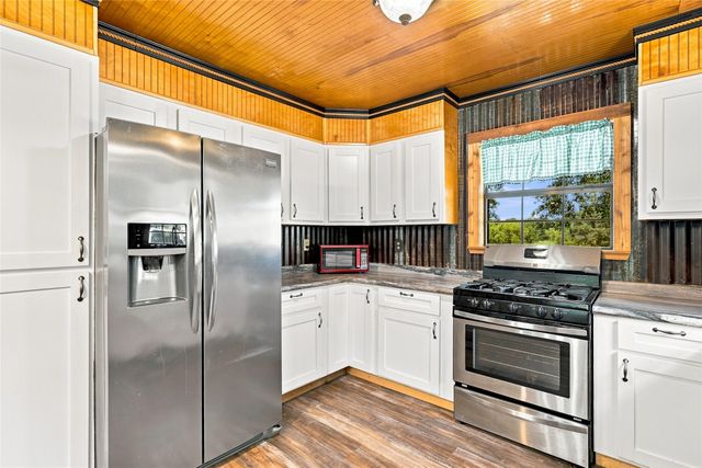 1549 County Road 2130, Telephone, TX 75488