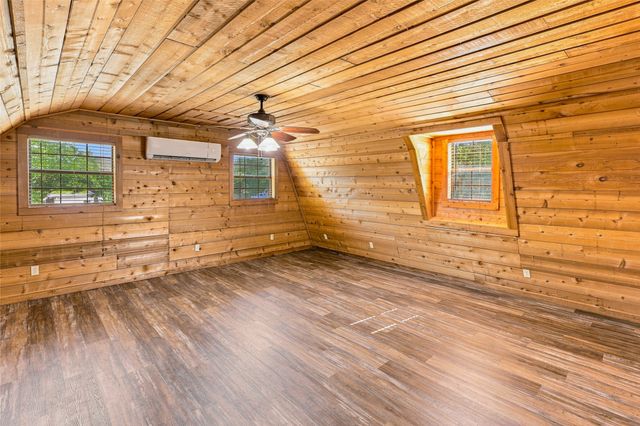1549 County Road 2130, Telephone, TX 75488