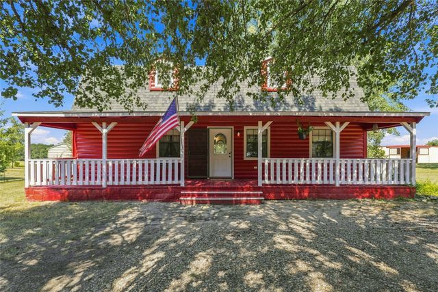 1549 County Road 2130, Telephone, TX 75488