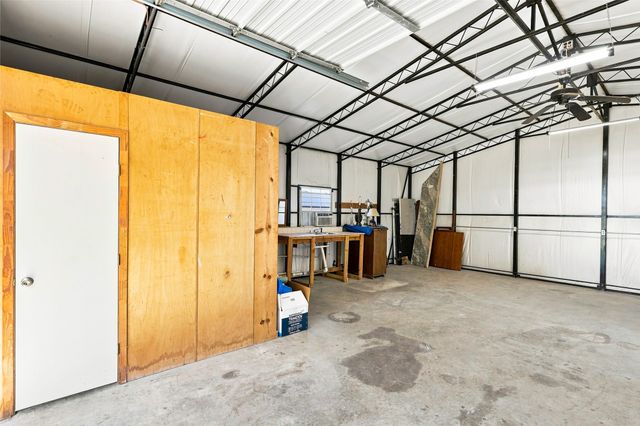 1549 County Road 2130, Telephone, TX 75488