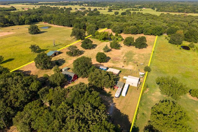 1549 County Road 2130, Telephone, TX 75488