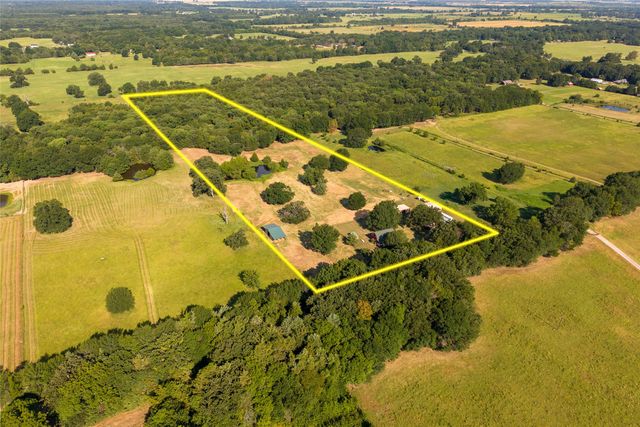 1549 County Road 2130, Telephone, TX 75488