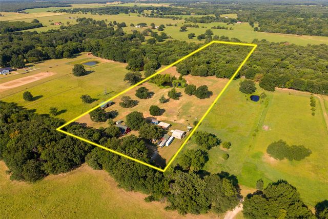 1549 County Road 2130, Telephone, TX 75488