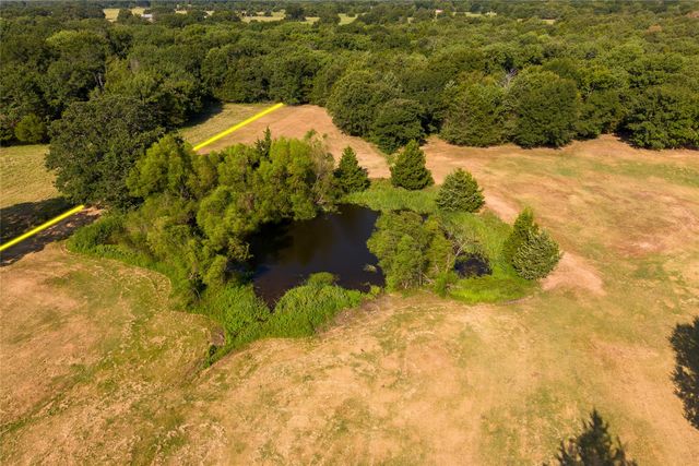 1549 County Road 2130, Telephone, TX 75488