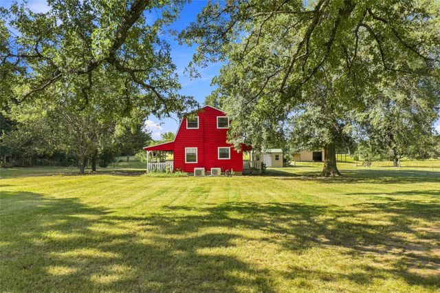 1549 County Road 2130, Telephone, TX 75488