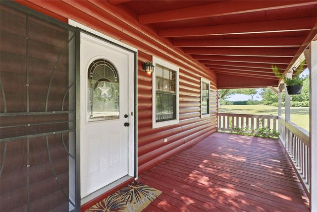 1549 County Road 2130, Telephone, TX 75488