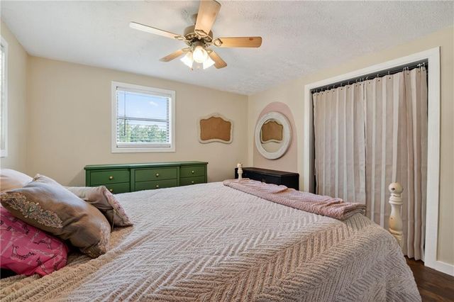 5525 Ashland Farm SW Road, Oxford, GA 30054