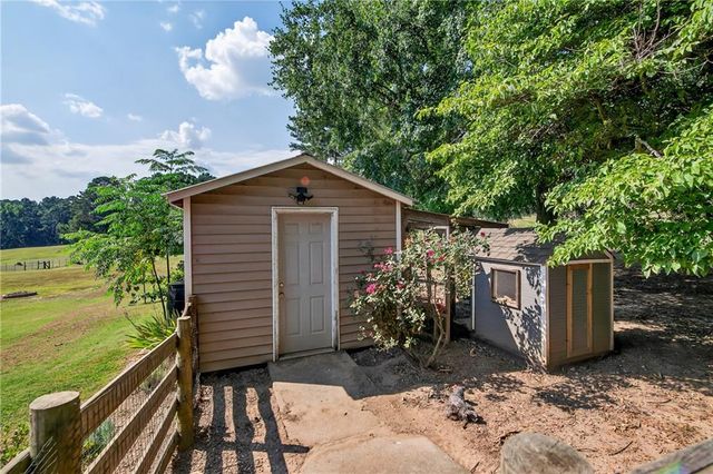 5525 Ashland Farm SW Road, Oxford, GA 30054