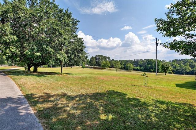 5525 Ashland Farm SW Road, Oxford, GA 30054