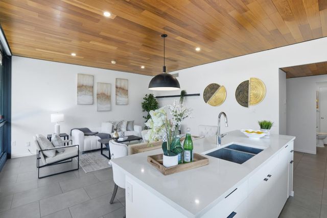 2260 Clarke Avenue, East Palo Alto, CA 94303