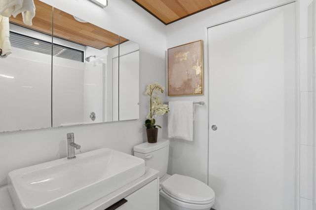 2260 Clarke Avenue, East Palo Alto, CA 94303