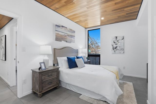 2260 Clarke Avenue, East Palo Alto, CA 94303