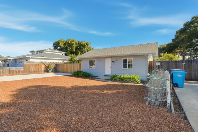 2260 Clarke Avenue, East Palo Alto, CA 94303