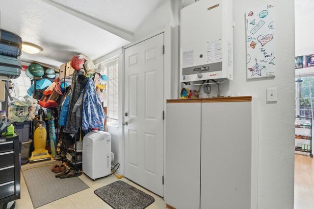 2260 Clarke Avenue, East Palo Alto, CA 94303