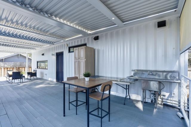 2260 Clarke Avenue, East Palo Alto, CA 94303