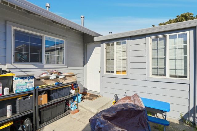2260 Clarke Avenue, East Palo Alto, CA 94303