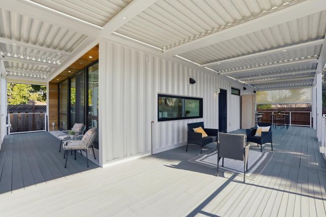 2260 Clarke Avenue, East Palo Alto, CA 94303