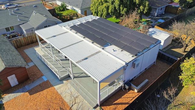 2260 Clarke Avenue, East Palo Alto, CA 94303
