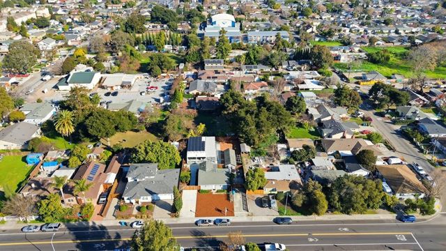 2260 Clarke Avenue, East Palo Alto, CA 94303
