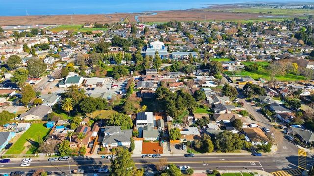 2260 Clarke Avenue, East Palo Alto, CA 94303