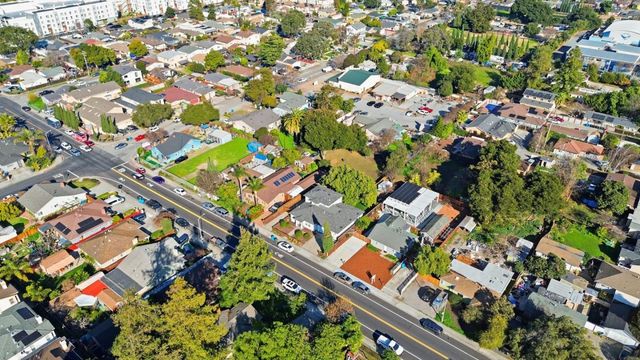 2260 Clarke Avenue, East Palo Alto, CA 94303
