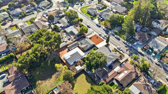 2260 Clarke Avenue, East Palo Alto, CA 94303