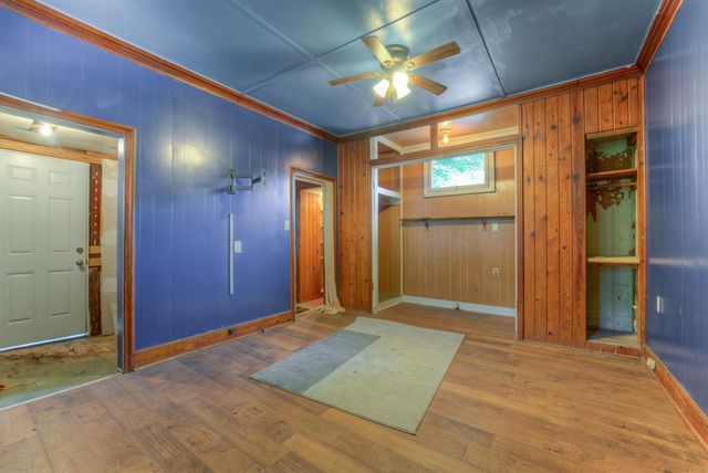 30 S BARKSDALE ST, Memphis, TN 38104