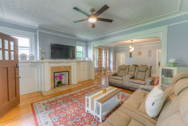 30 S BARKSDALE ST, Memphis, TN 38104