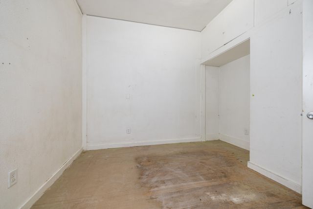 120 S G Street, Tulare, CA 93274