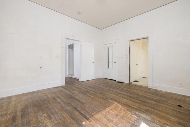 120 S G Street, Tulare, CA 93274