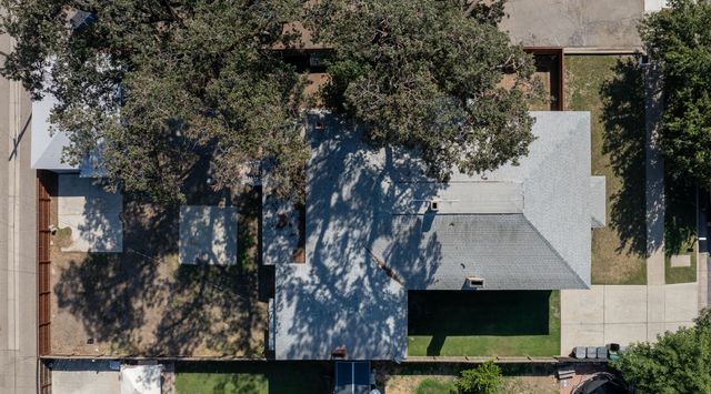 120 S G Street, Tulare, CA 93274