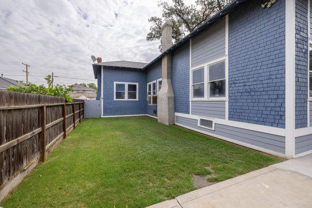 120 S G Street, Tulare, CA 93274