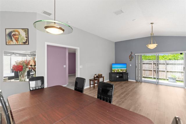 674 NW 183rd Way, Pembroke Pines, FL 33029