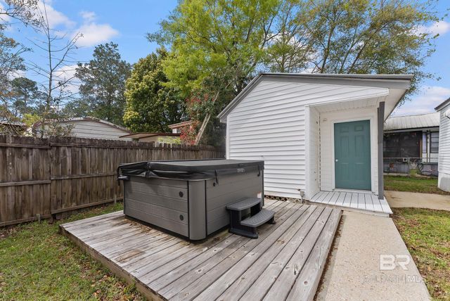 721 Buena Vista Drive, Lillian, AL 36549