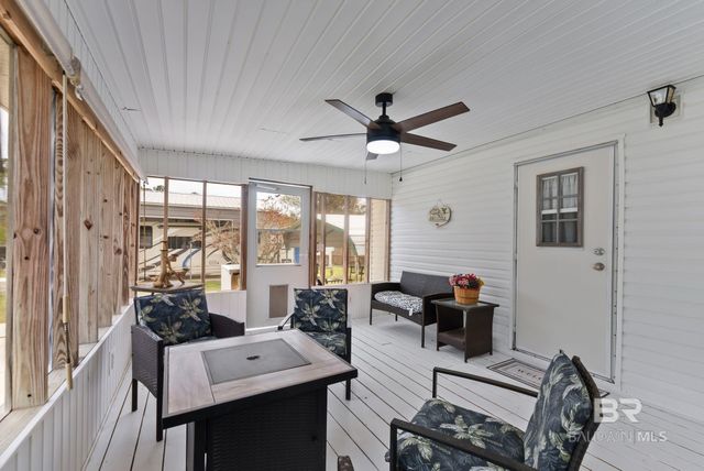 721 Buena Vista Drive, Lillian, AL 36549