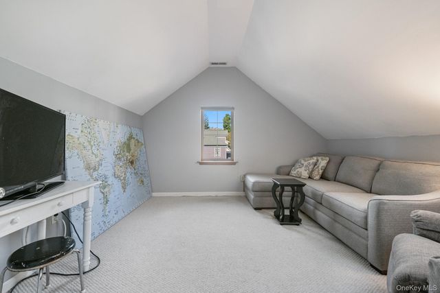 109 High Avenue 302, Nyack, NY 10960